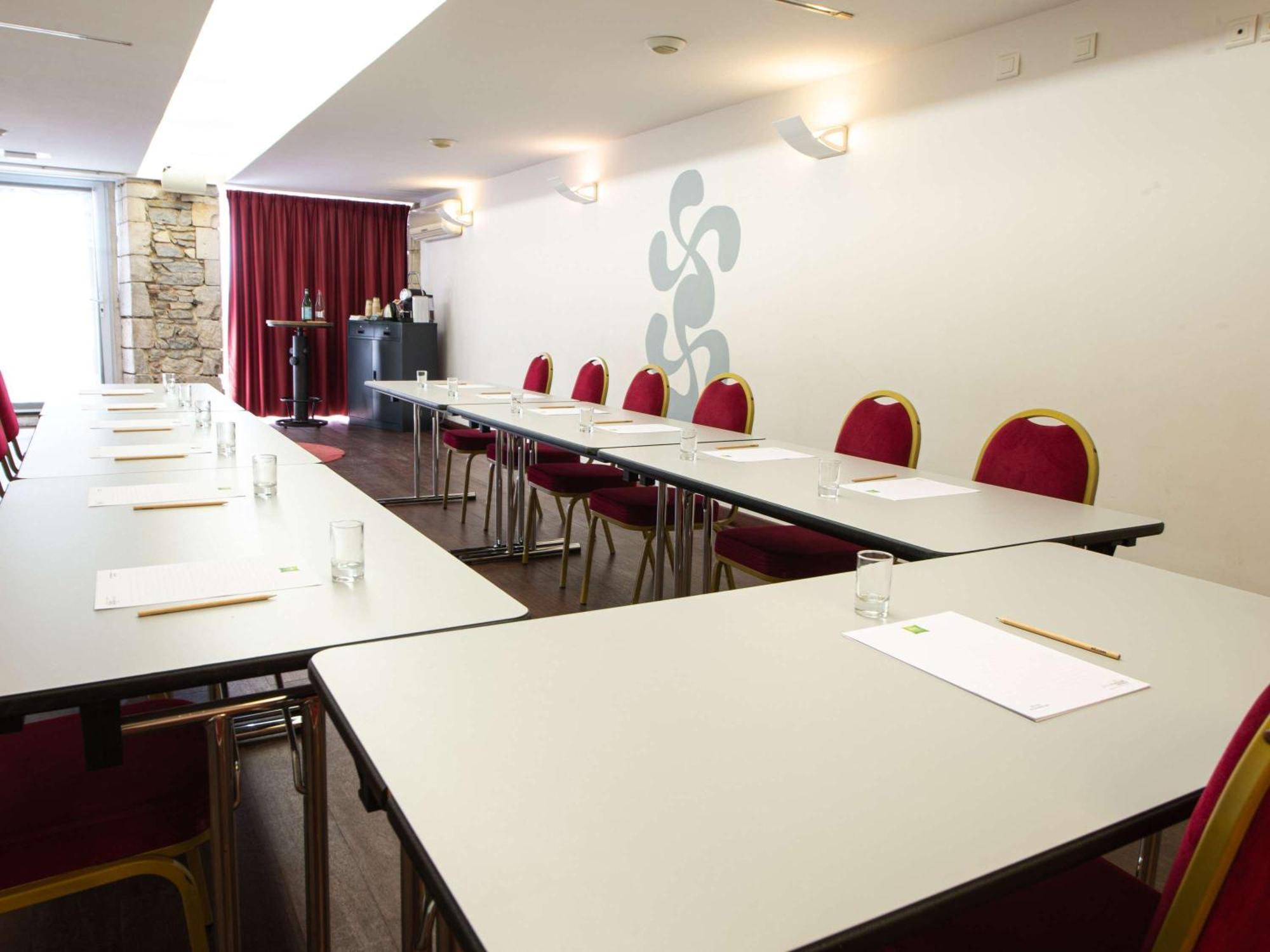Ibis Styles Bayonne Hotel Exterior foto